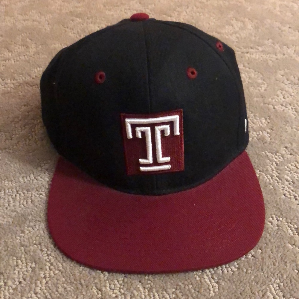 Temple flat bill hat